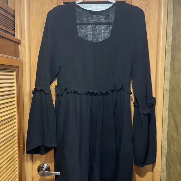 Disturbia Aradia Embroidered Mini Dress size 6 - Picture 9 of 9